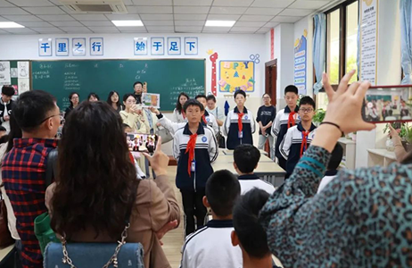 150余位班主任走进盛湖学校蹲点研修，学习班组文化落地实操